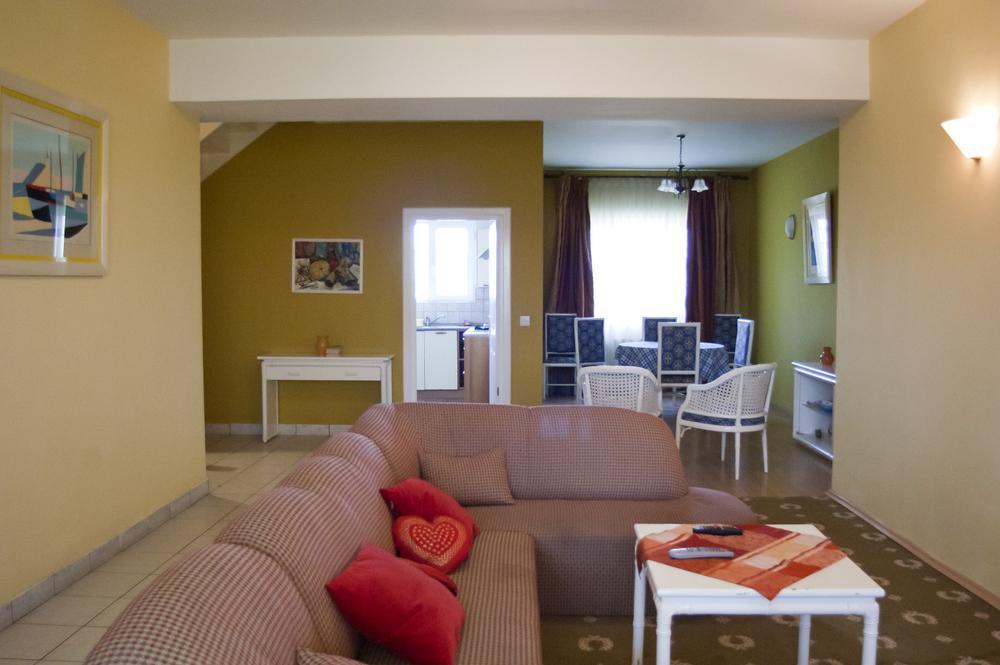 Country Club La Mesteceni Sebeş Eksteriør billede
